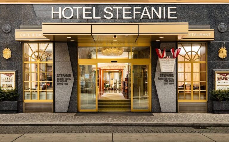 מלון בקרבת בית חבד וינה אוסטריה