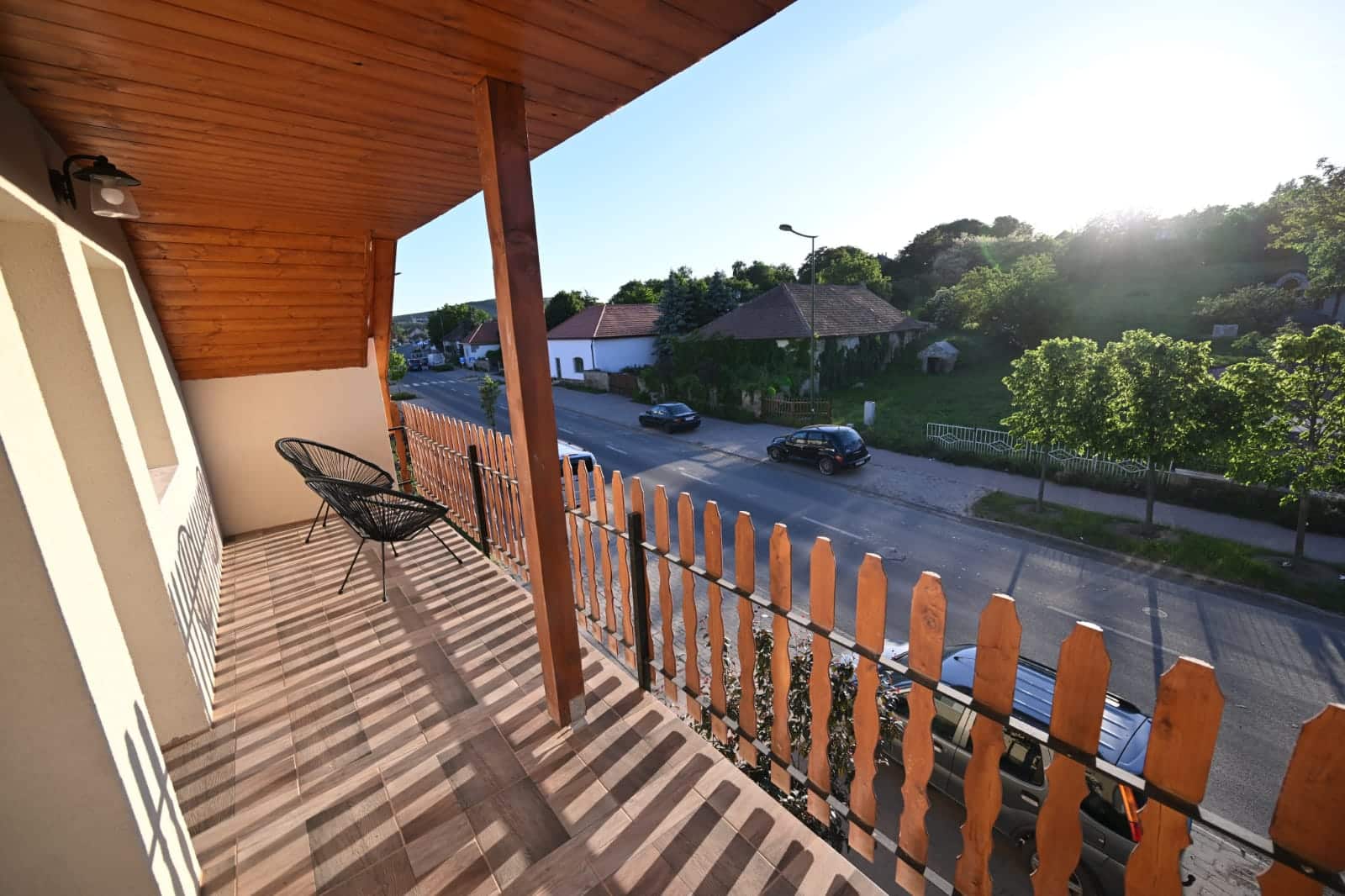 לינה בקרעסטיר