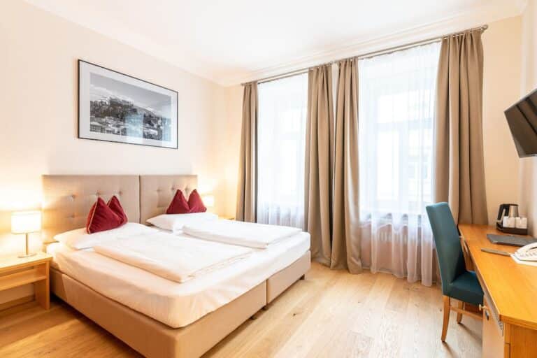 מלון Altstadthotel Wolf Dietrich ,זלצבורג אוסטריה .קרוב לבית חבד