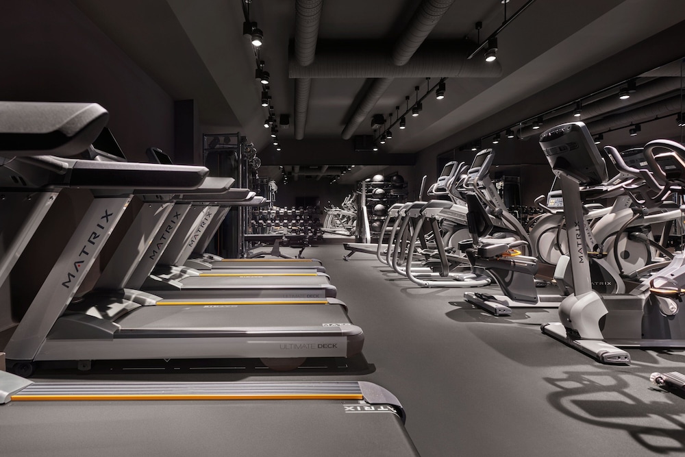 hotels near Chabad House Iceland